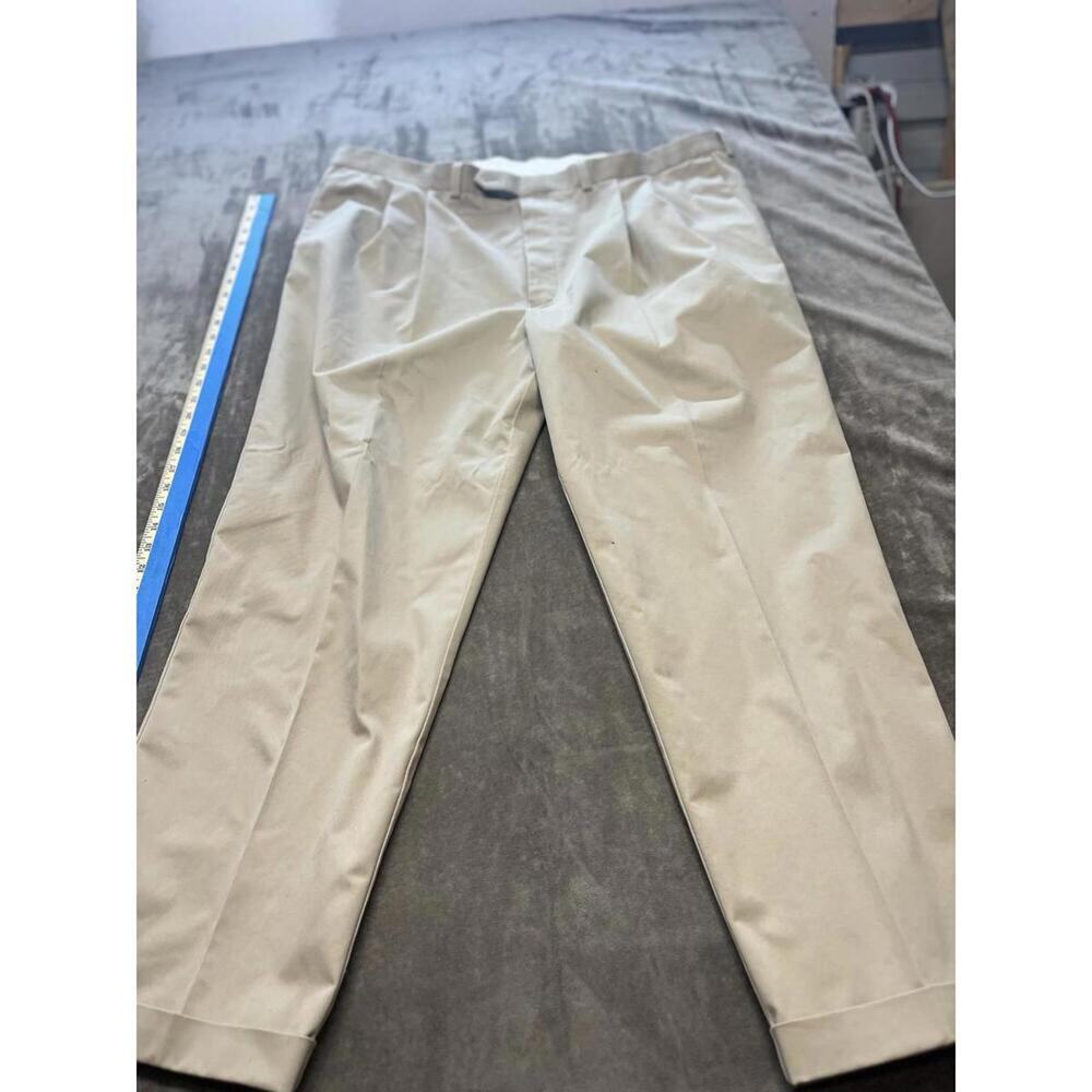 Roundtree & Yorke  Khaki Pants Work Play 44x30‎